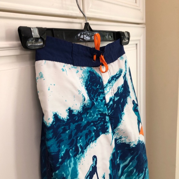 Gymboree boys swim trunks - Picture 5 of 11